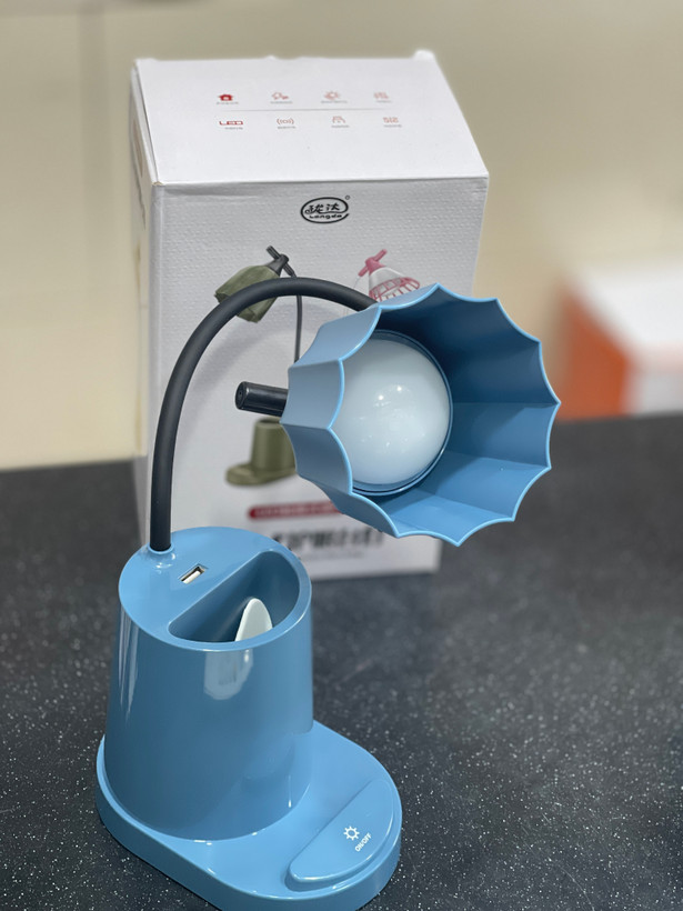 چراغ مطالعه شارژی اصلی LD3010b ،جامدادی ،استند موبایل اورجینال