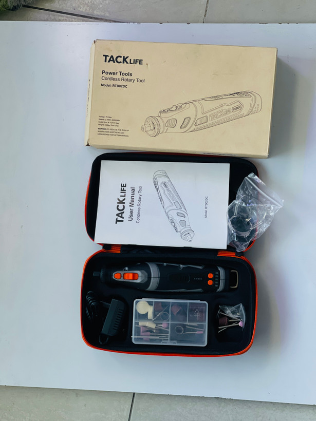 فرز مینیاتوری شارژی TACKLIFE مدل RTD02DC با ولتاژ 8V و سرعت 5000 تا 30000 دور در دقیقه؛ مناسب حکاکی، سنبادهکاری، پولیش، برش و کارهای ظریف